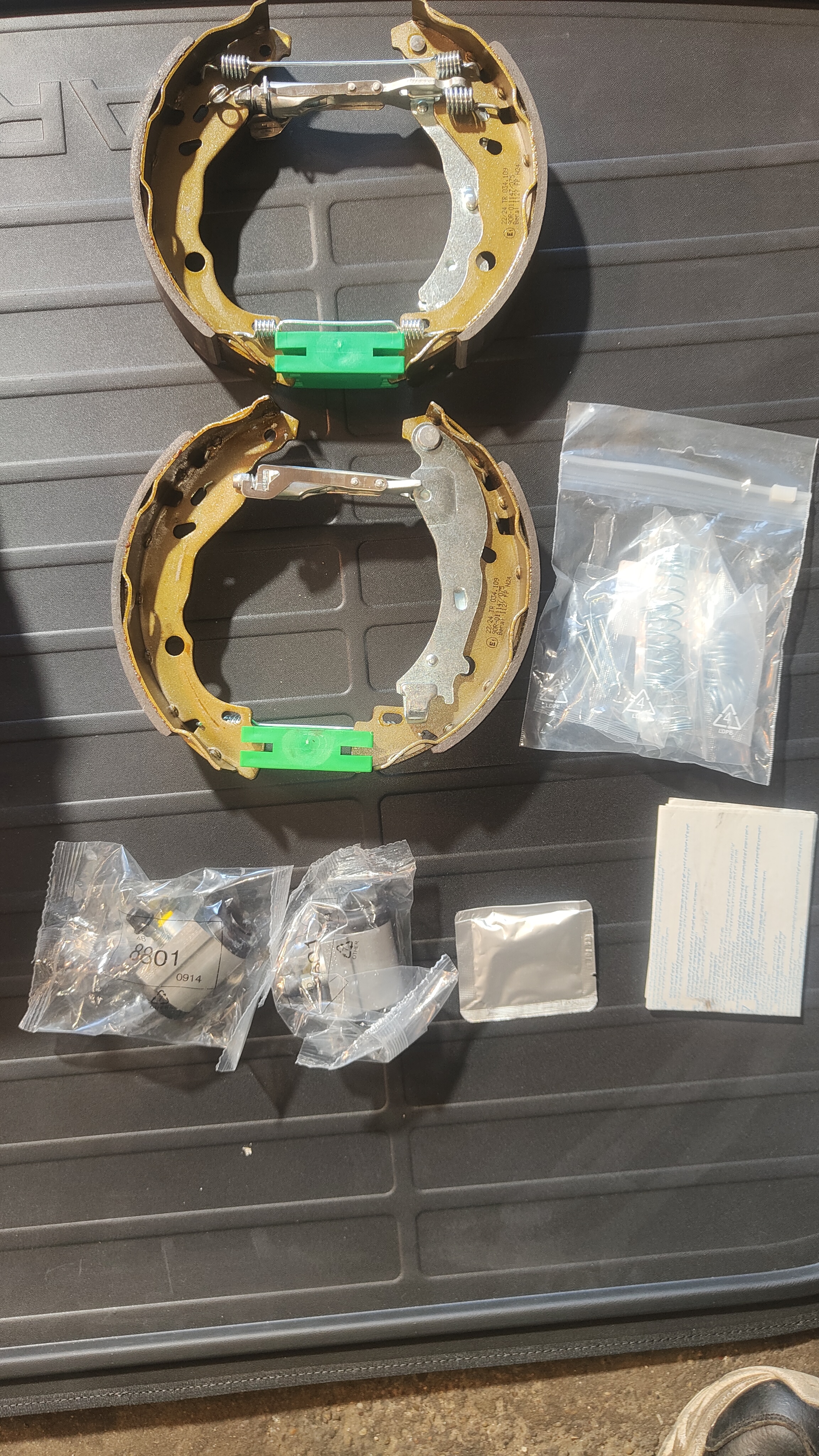 Kit mâchoire de frein Peugeot, Citroën, Lancia