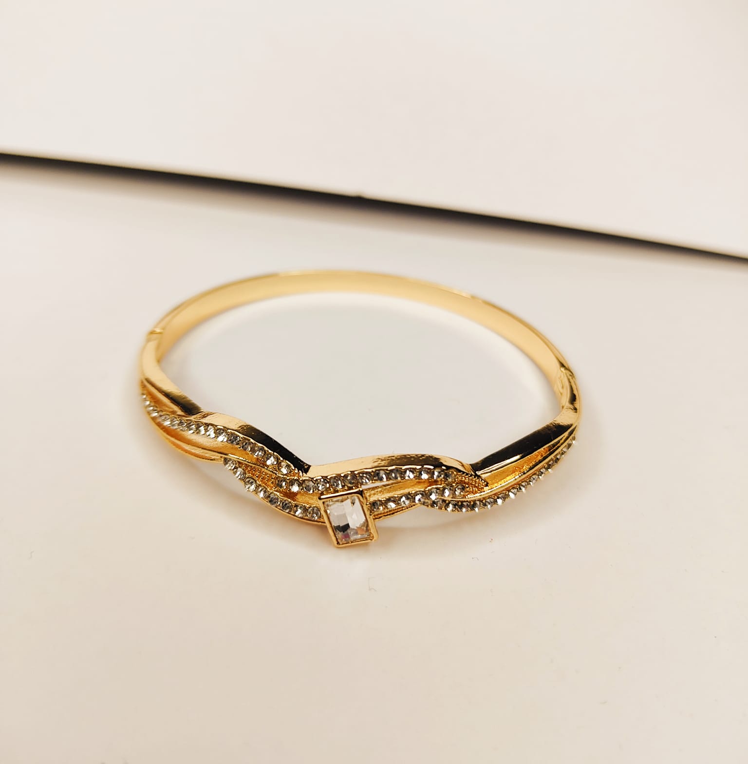 Wavy Gold Bracelet