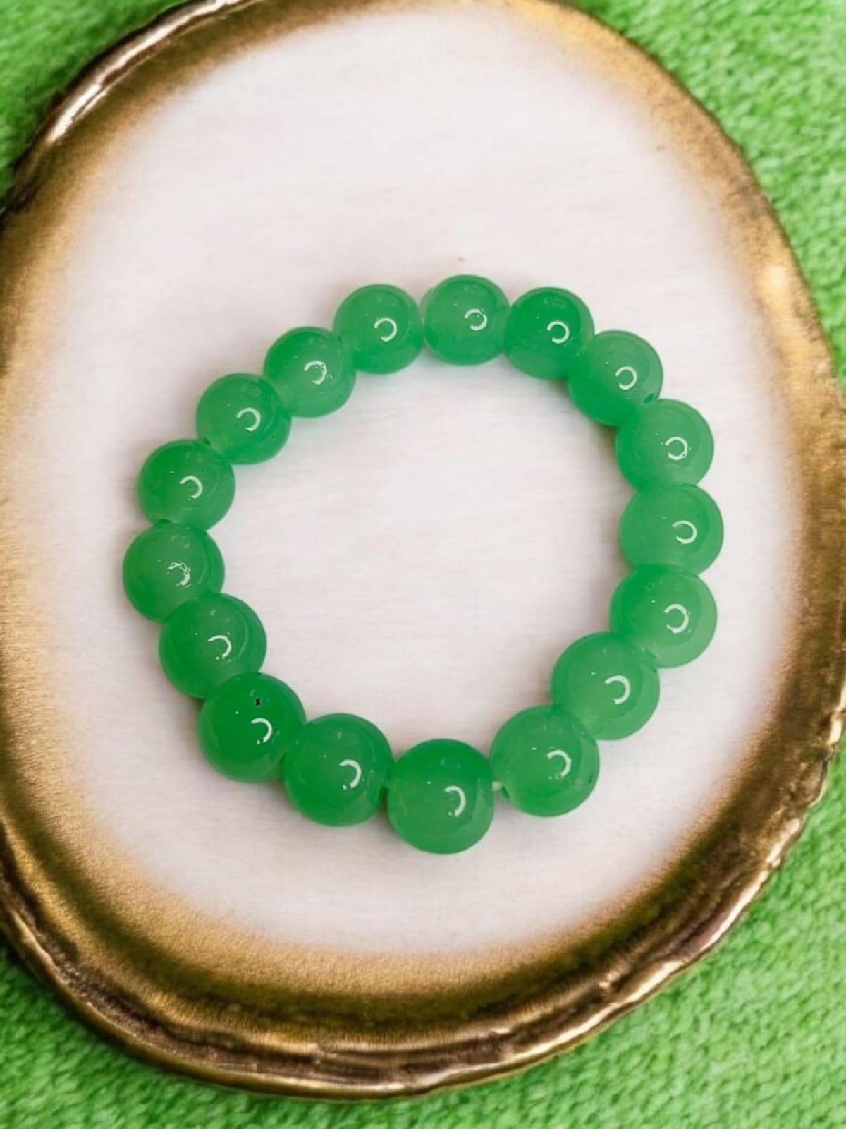 Green Jade Alike Bead Bracelet