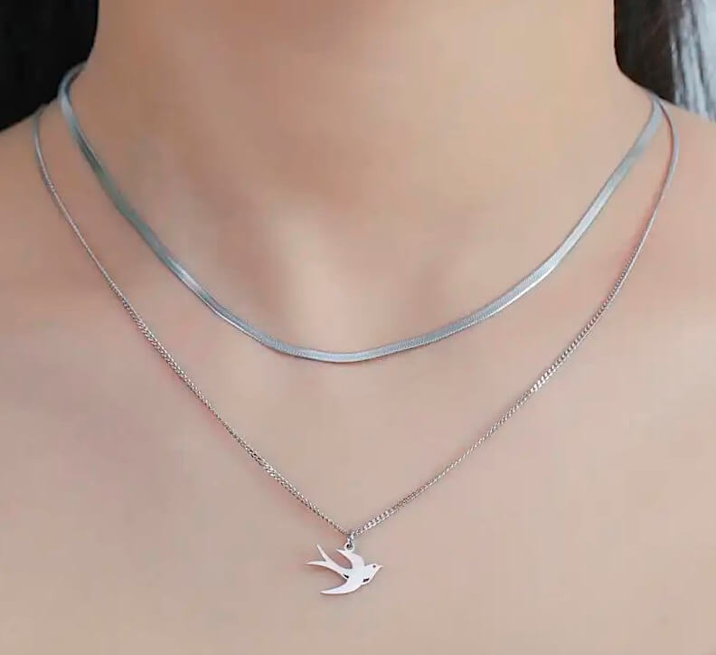 Collier pendentif oiseau en argent
