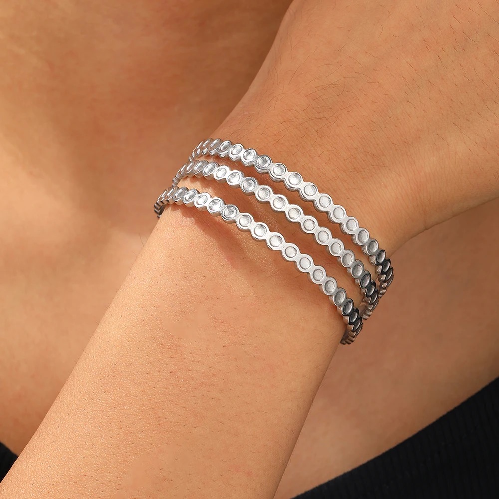 Bracelet en métal argenté