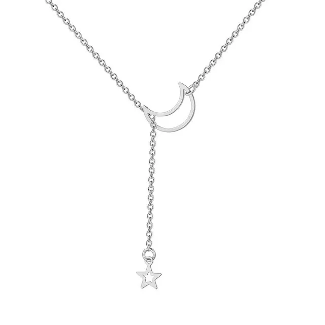Collier en argent avec pendentifs lune et étoile