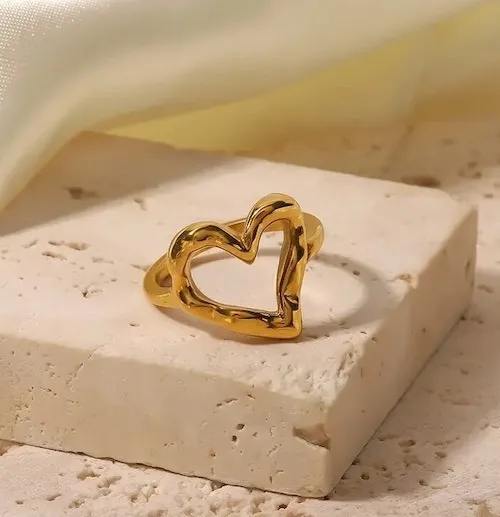Bague en forme de cœur
