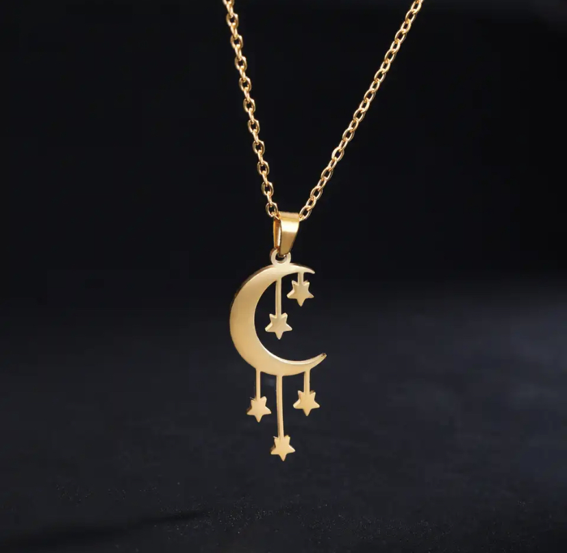 Collier pendentif lune et étoiles