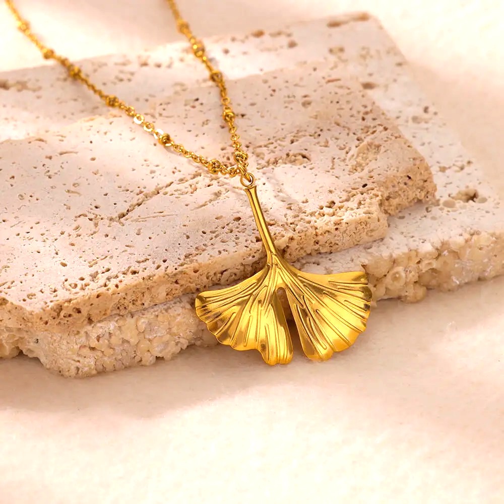 Collier Feuille Ginkgo en Or