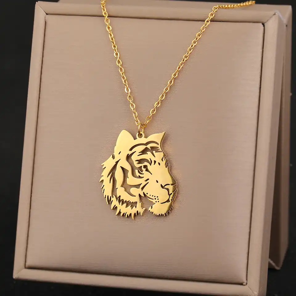 Collier tête de tigre en or