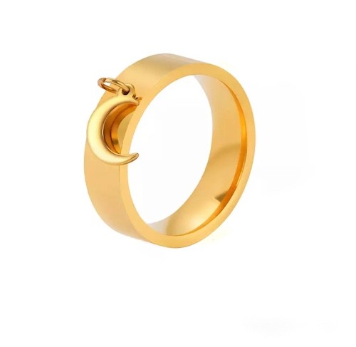 Bague en or avec pendentif croissant de lune