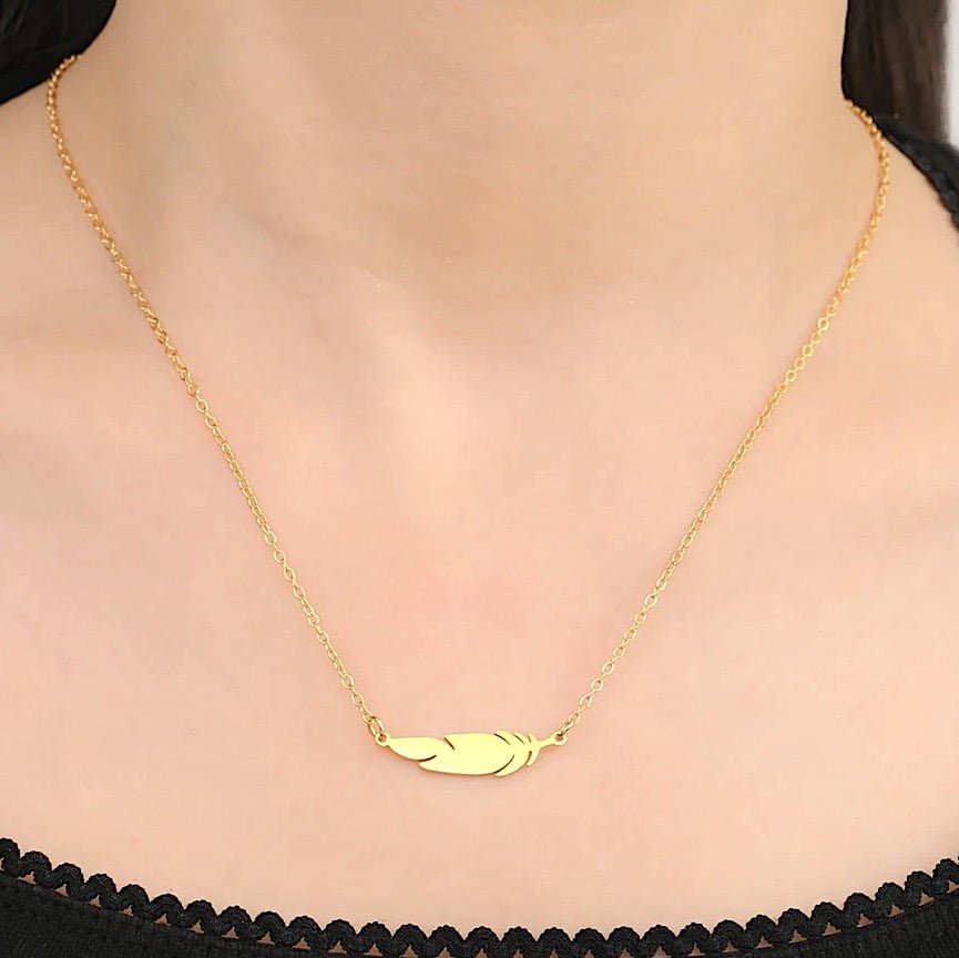 Collier feuille doré