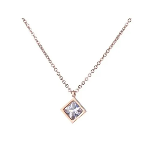 Collier en argent avec pendentif en cristal