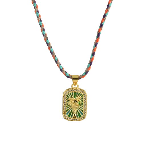 Collier avec pendentif medaille carrée palmier