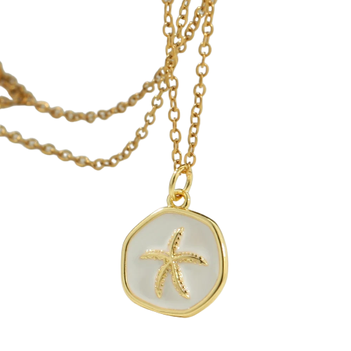Collier médaille blanche avec étoile de mer dorée