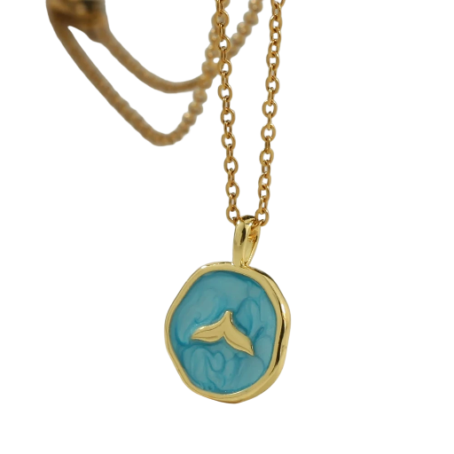 Collier médaille bleue queue de baleine
