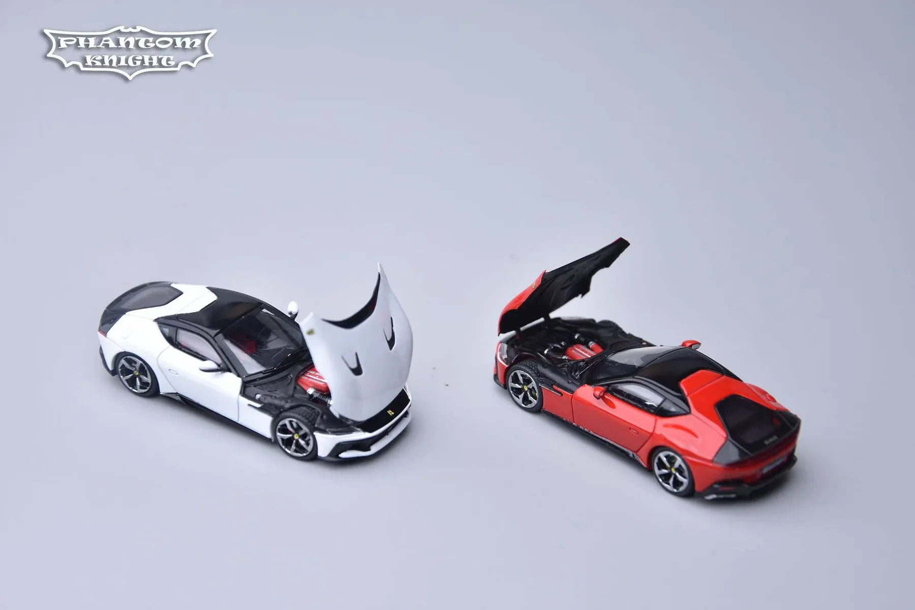 Phantom Knight PK 1:64 Prancing Horse 12 Cilindri Coupe version Material