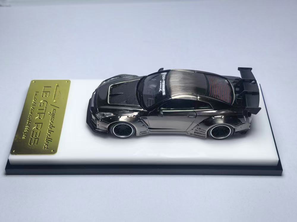 MC 1/64 LB GTR 1.5 Chromed Black Brushed Livery