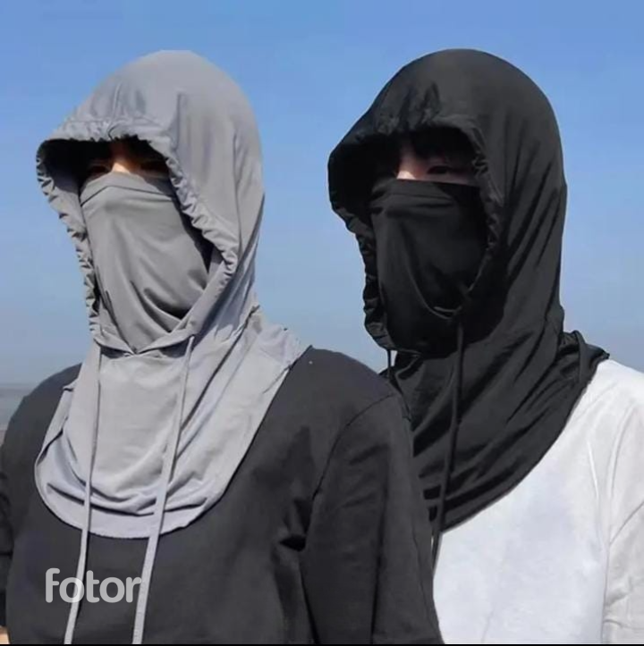 Cubrecaras con capucha