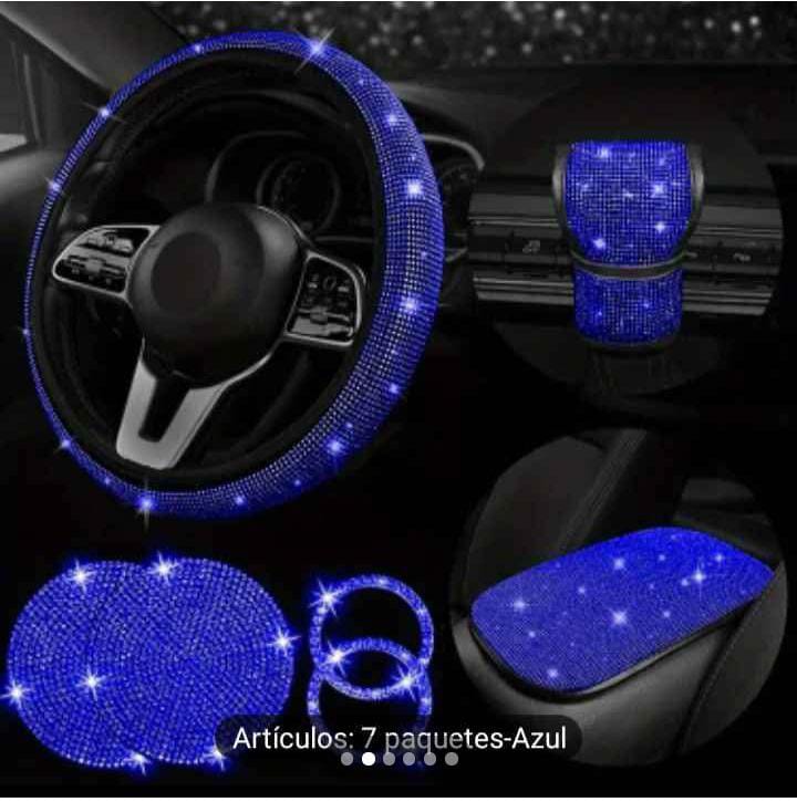 Conjunto decorativo de coche con pedrería rosa