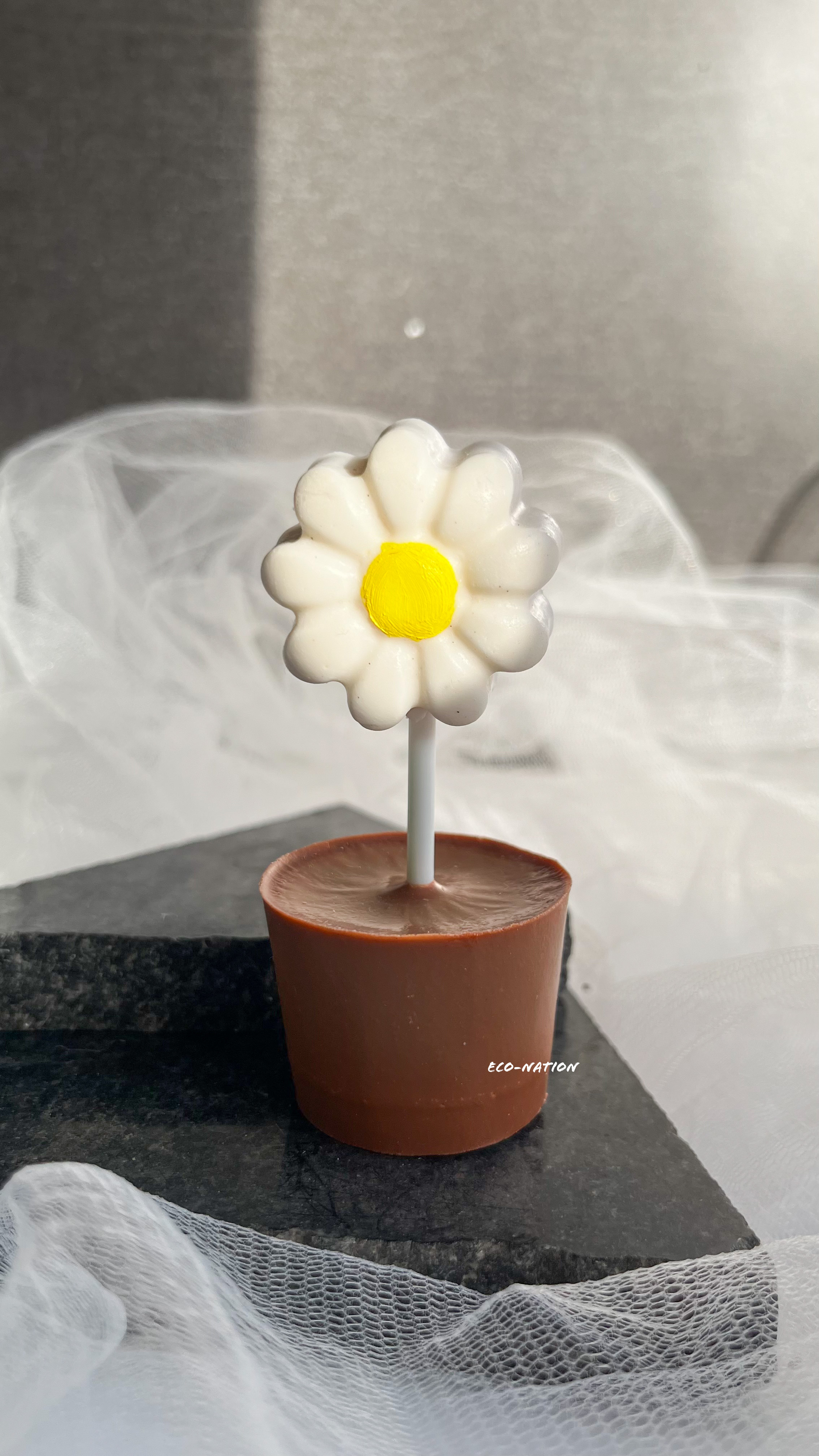 Daisy pot 