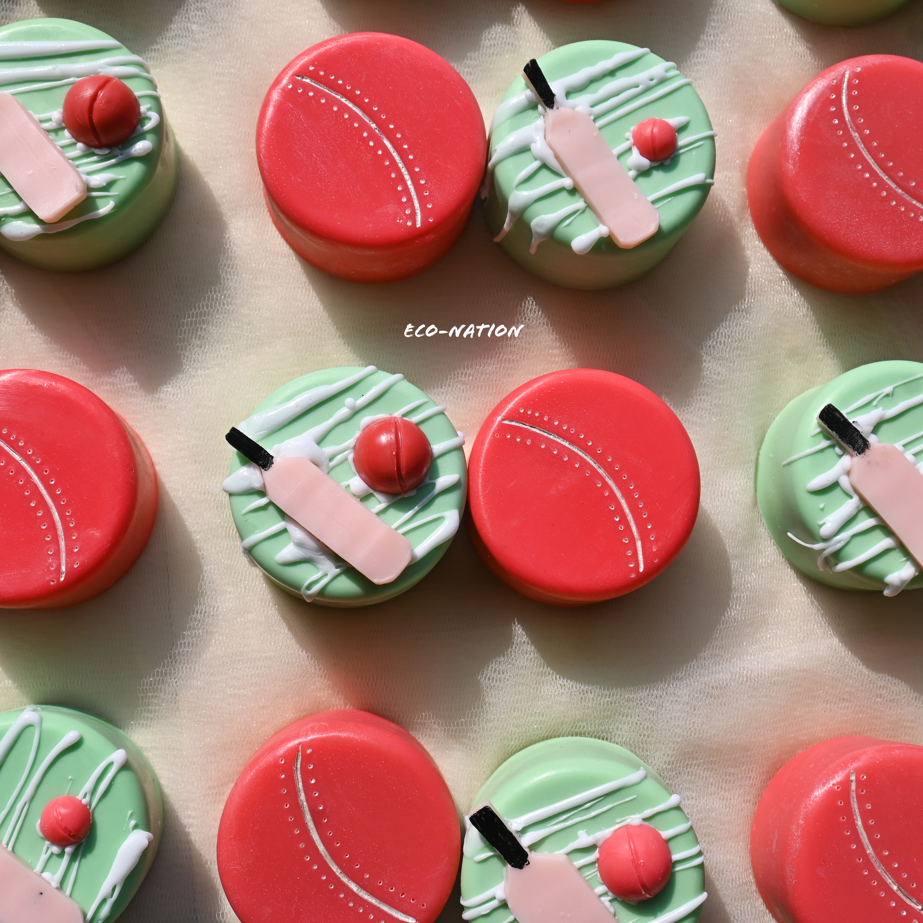 Cricket (set of 2)