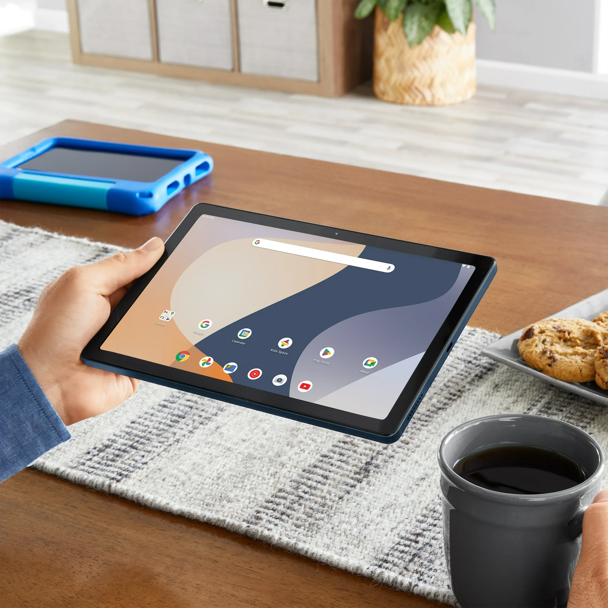 onn. 10.1" Tablet, 32GB, (2024 Model) - Indigo