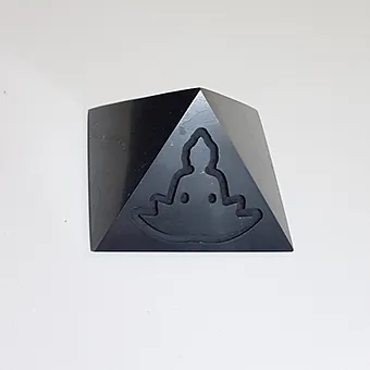 Pyramide polie 7 cm - Gravure Bouddha méditation