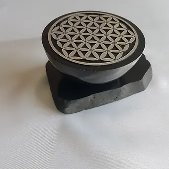 Demi-sphère de massage motif fleur de vie 7 cm avec support