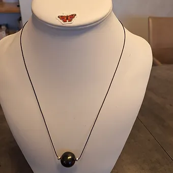 Pendentif pièce unique n°5  BUTTERFLY