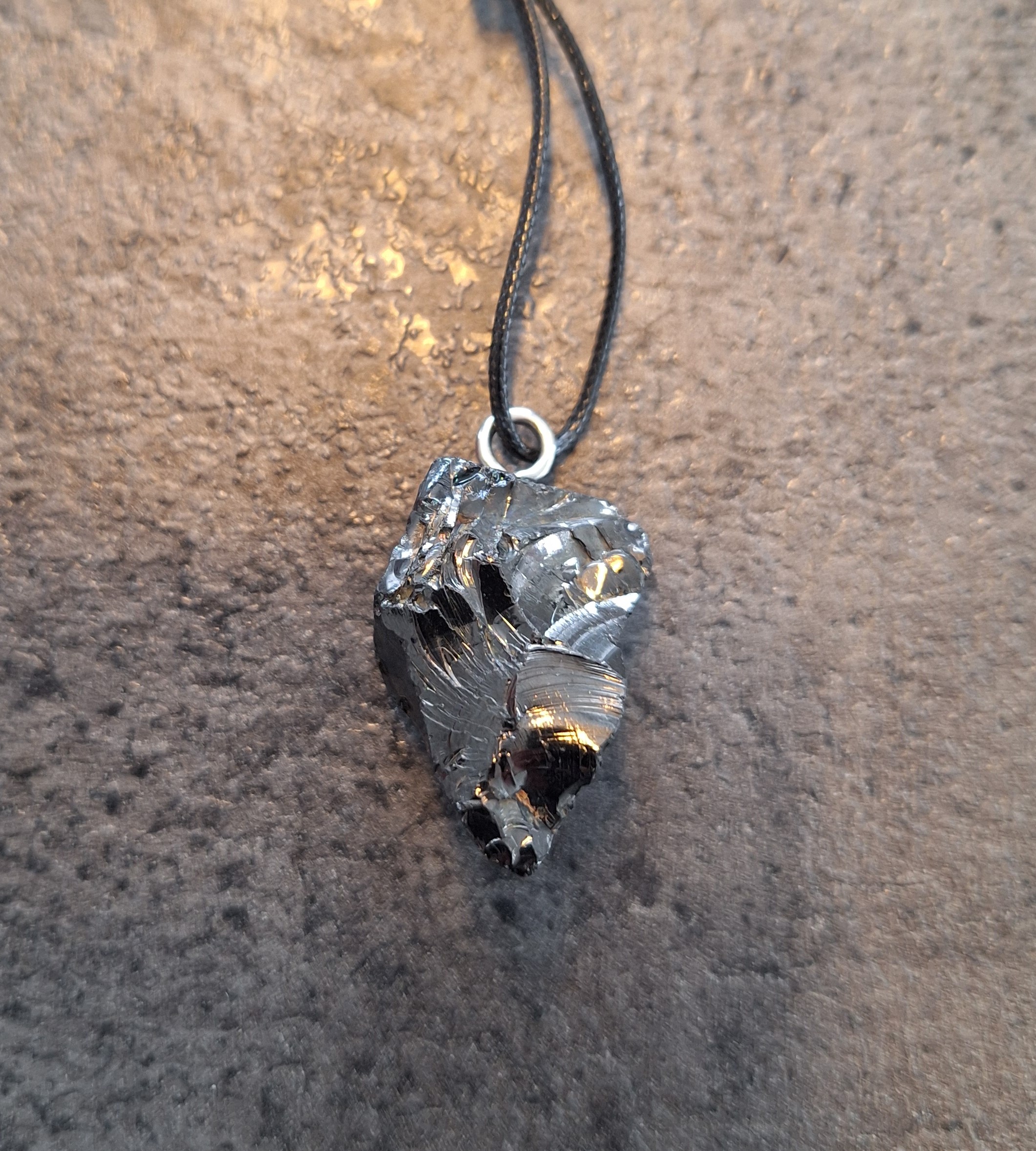 Pendentif SHUNGITE ELITE – 4/10 grammes