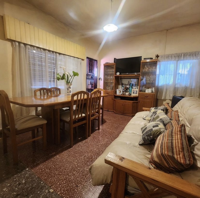 Casa Rueda 2173