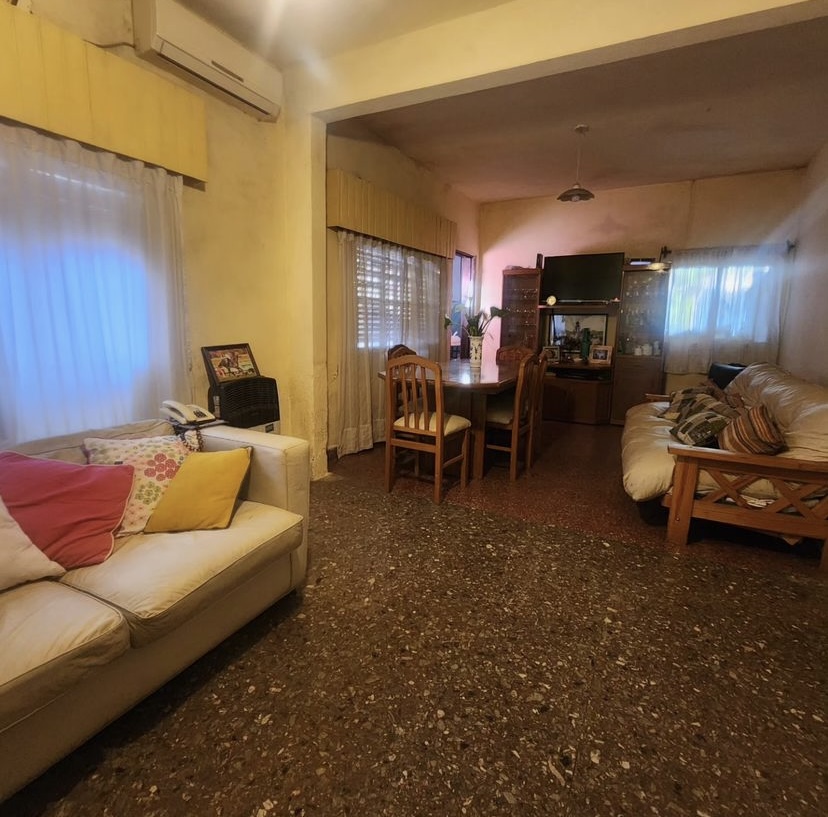 Casa Rueda 2173