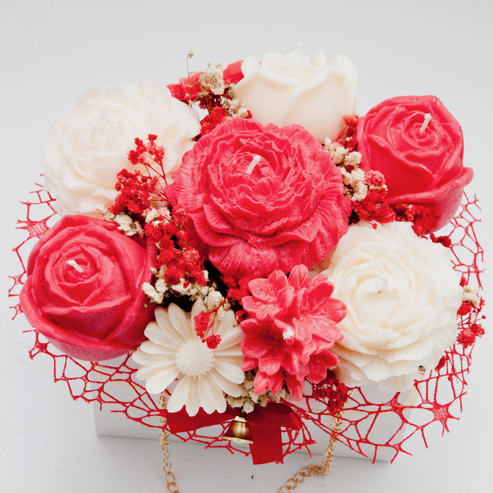 BOX DI FIORI IN CERA DI SOIA 