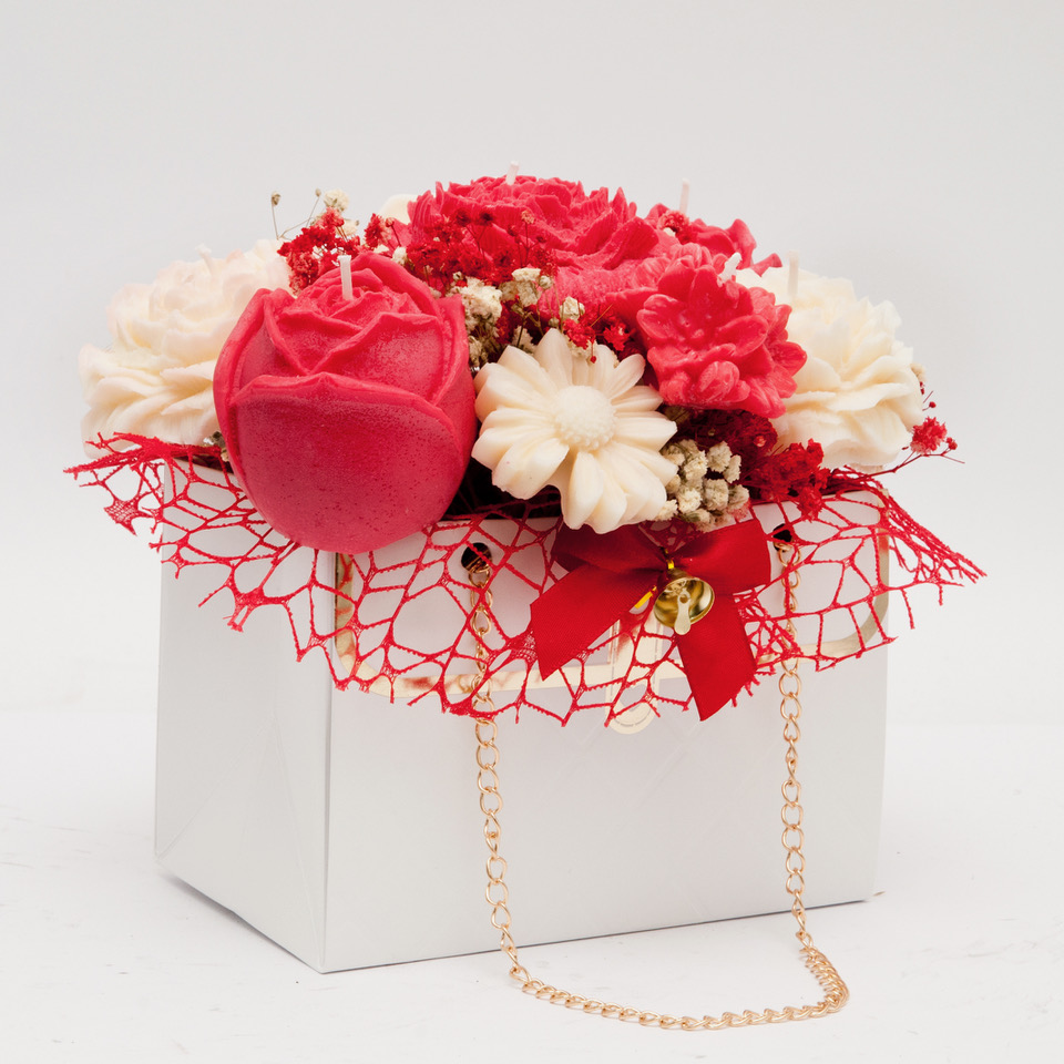 BOX DI FIORI IN CERA DI SOIA 