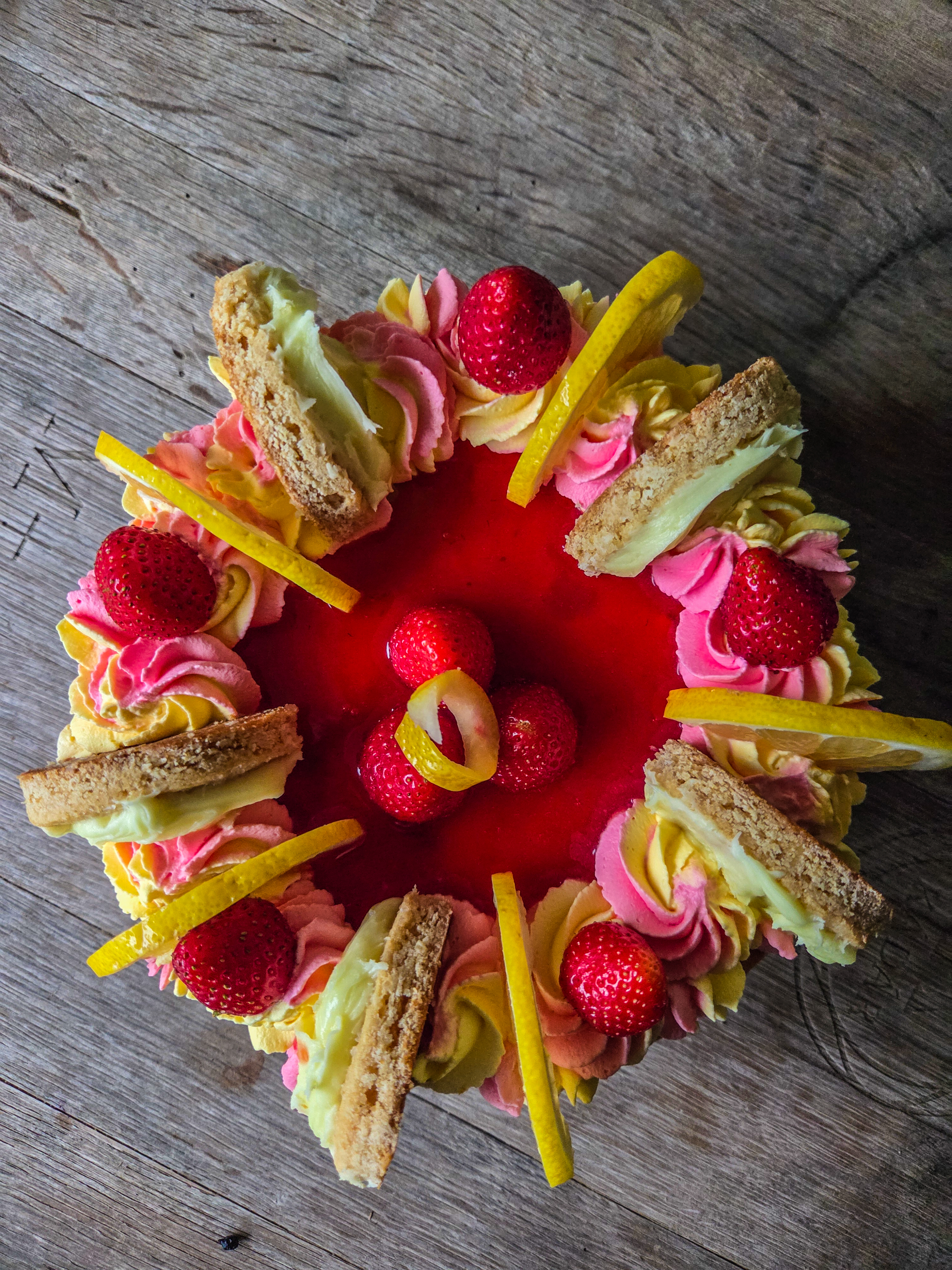 Strawberry Lemonade Cheesecake 