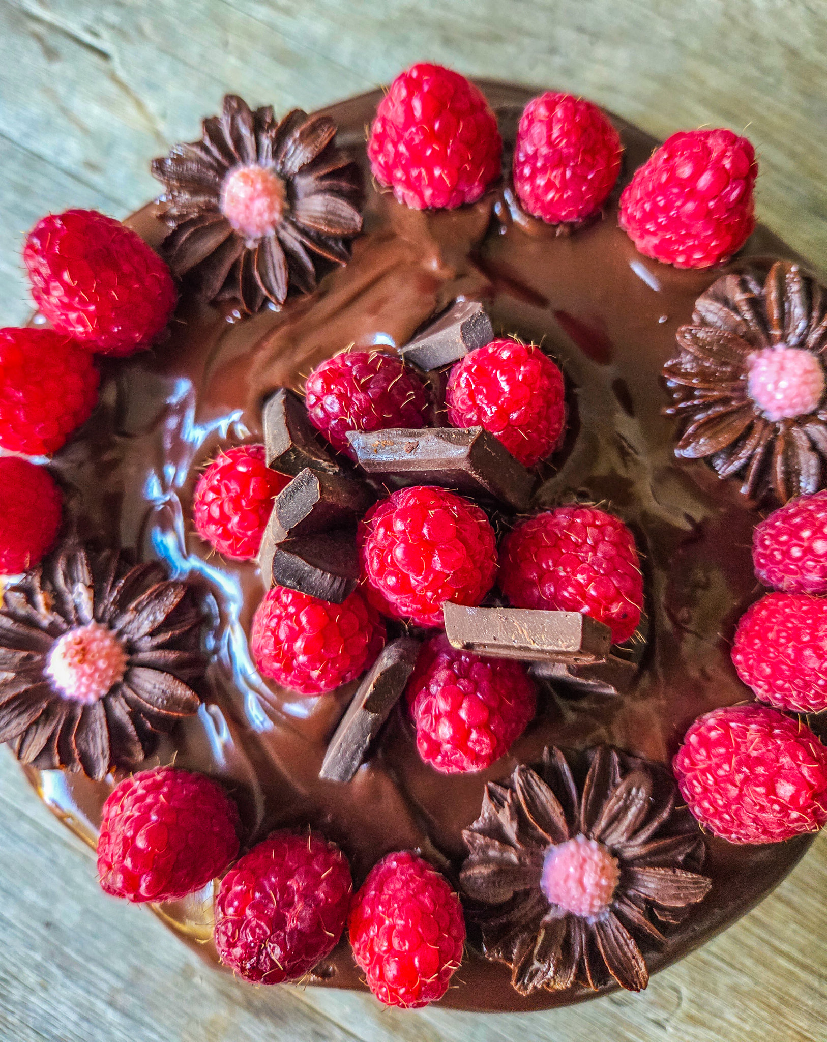 Raspberry Dark Chocolate Cheesecake 