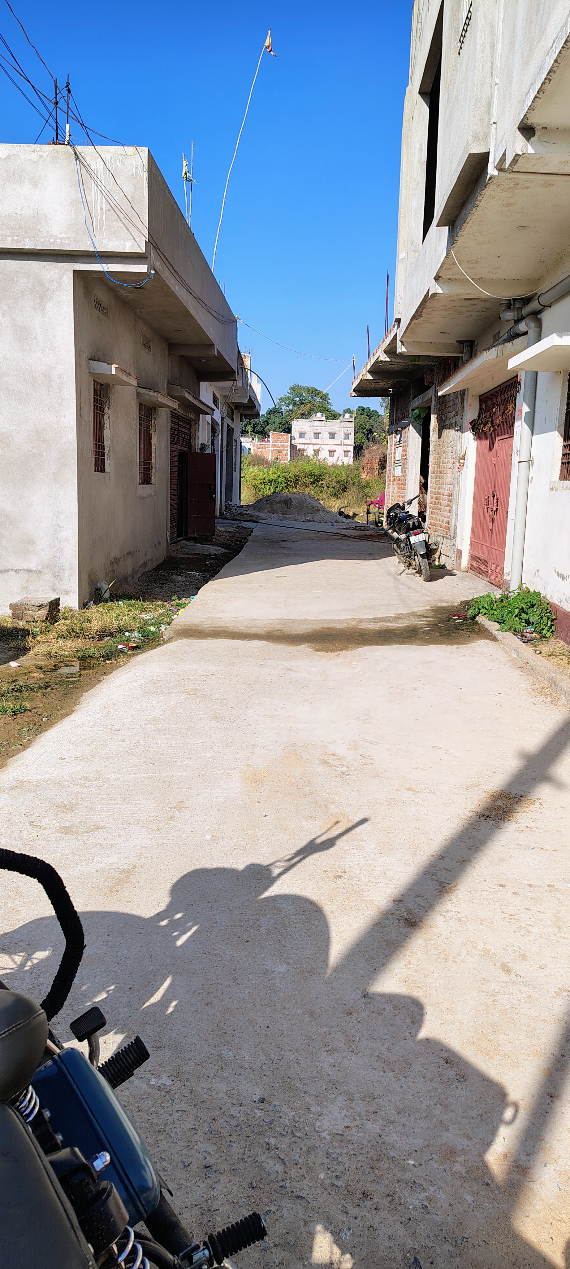 Plot for sale near alkapuri chowk