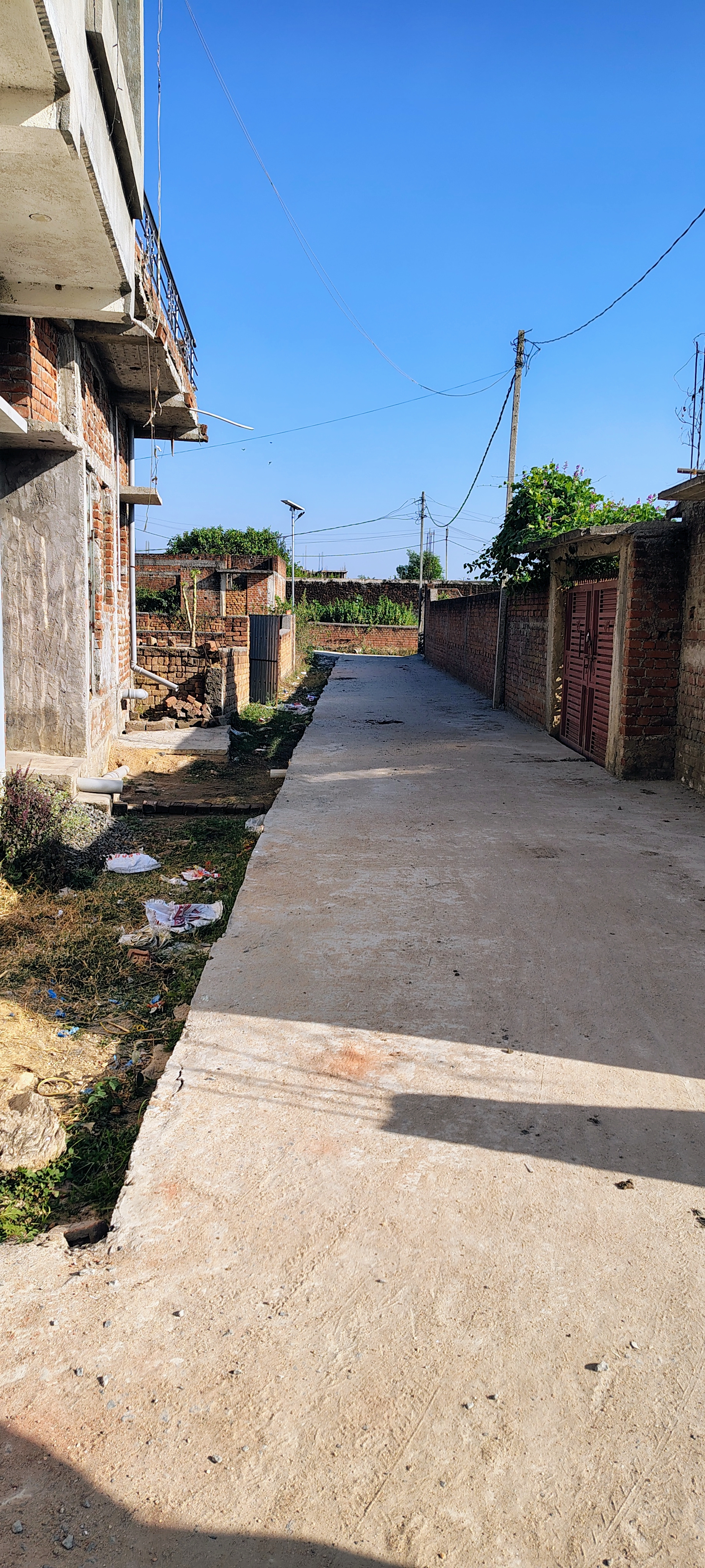 Plot for sale near alkapuri chowk