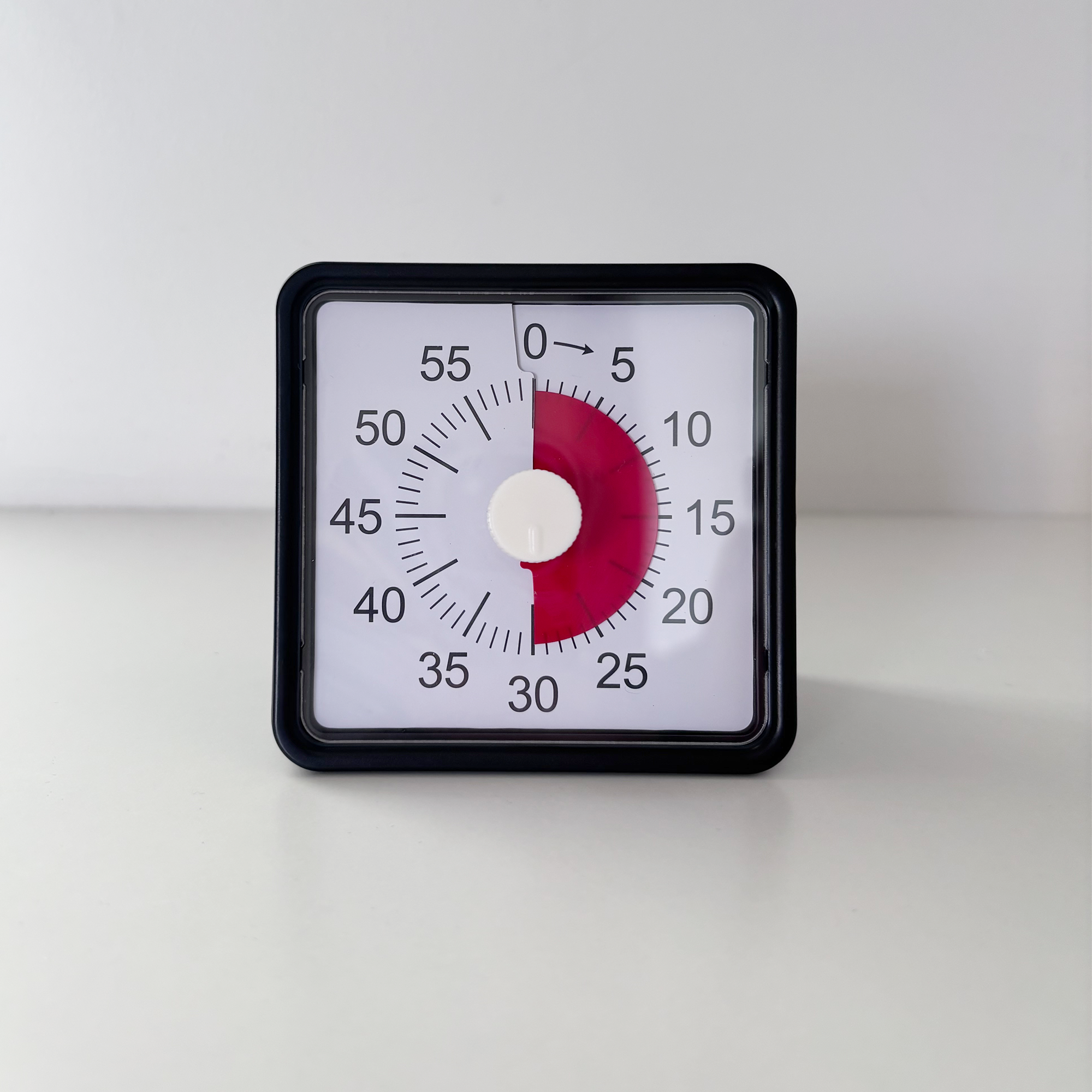 Kontrastinis laikrodukas