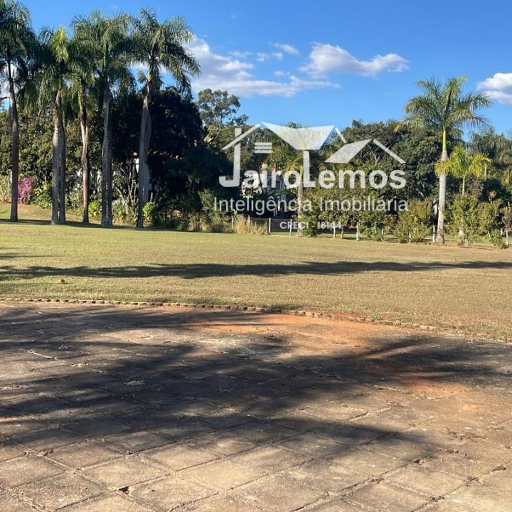 Terreno no setor de mansões escriturado no Lago Norte