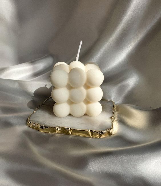 Bougie en forme de cube