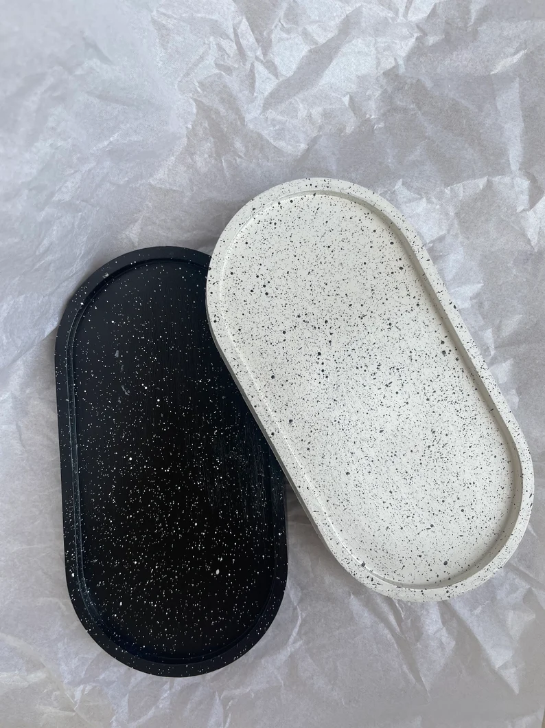 Le socle ovale en Jesmonite