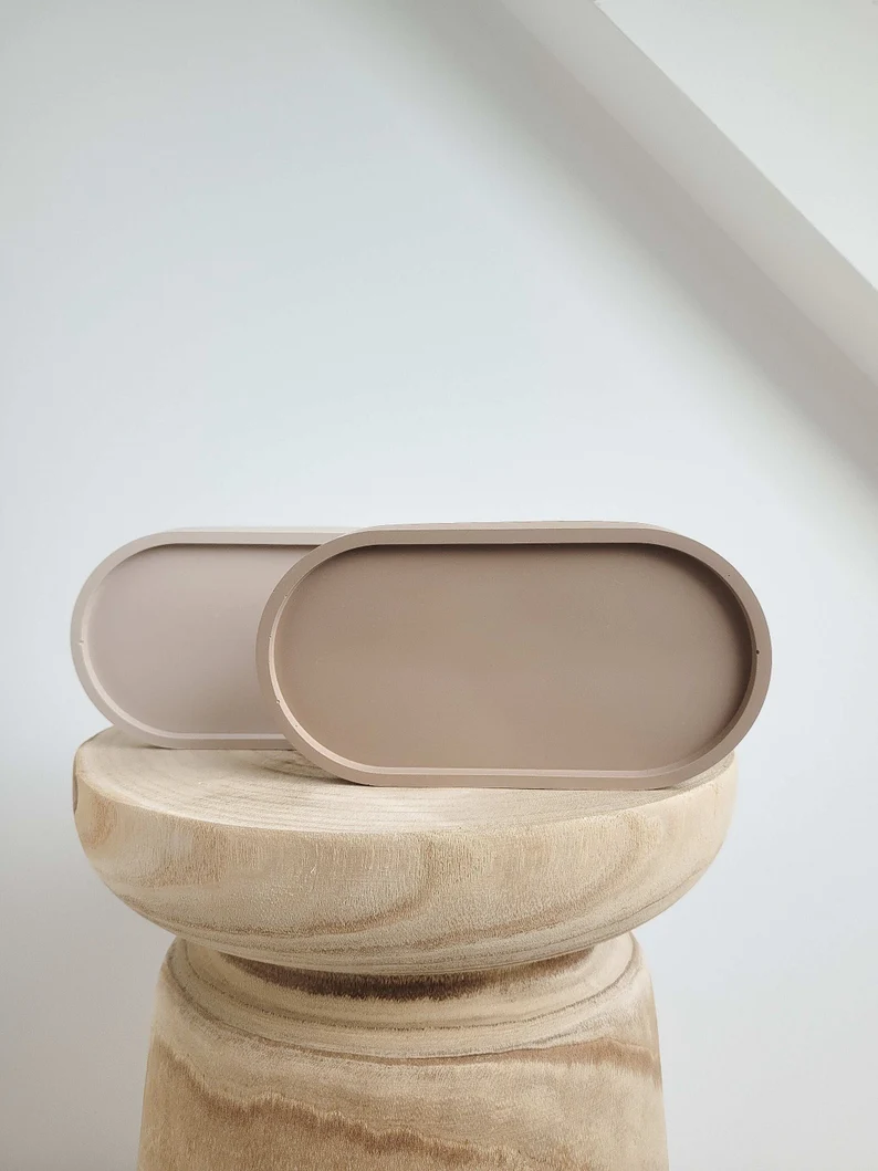 Plateau Oval Élégant en Jesmonite