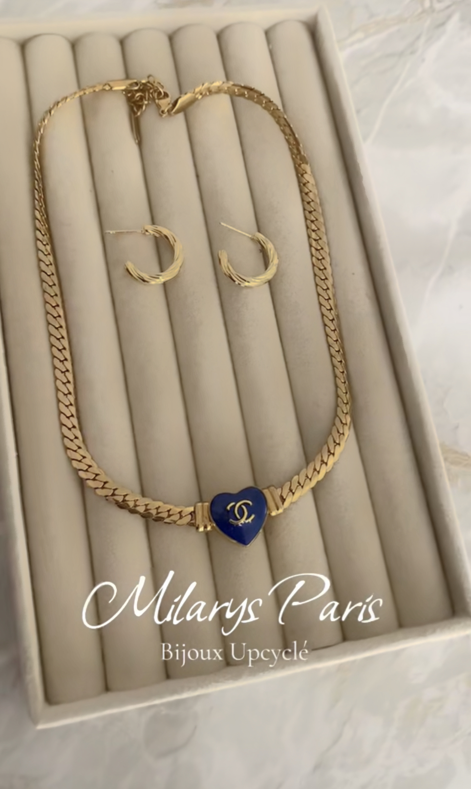 Collier Upcyclé Chanel doré 