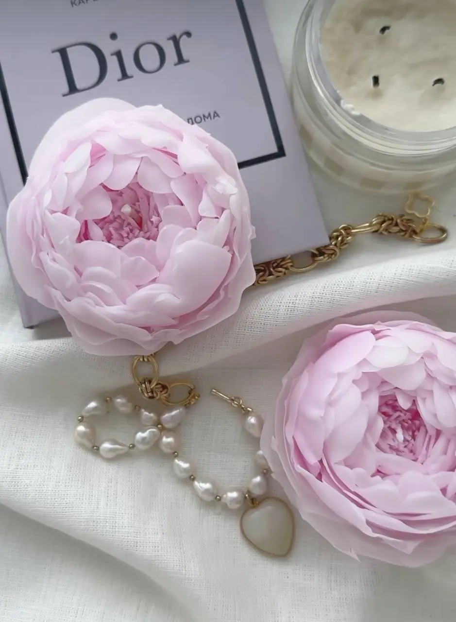 Bougie Le bouton de pivoine 