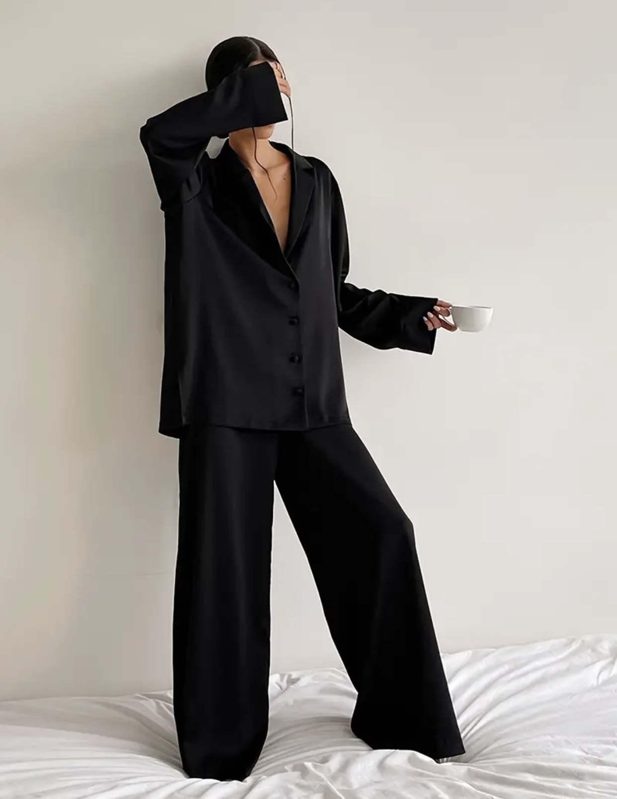 Pyjama en satin noir Amélie 