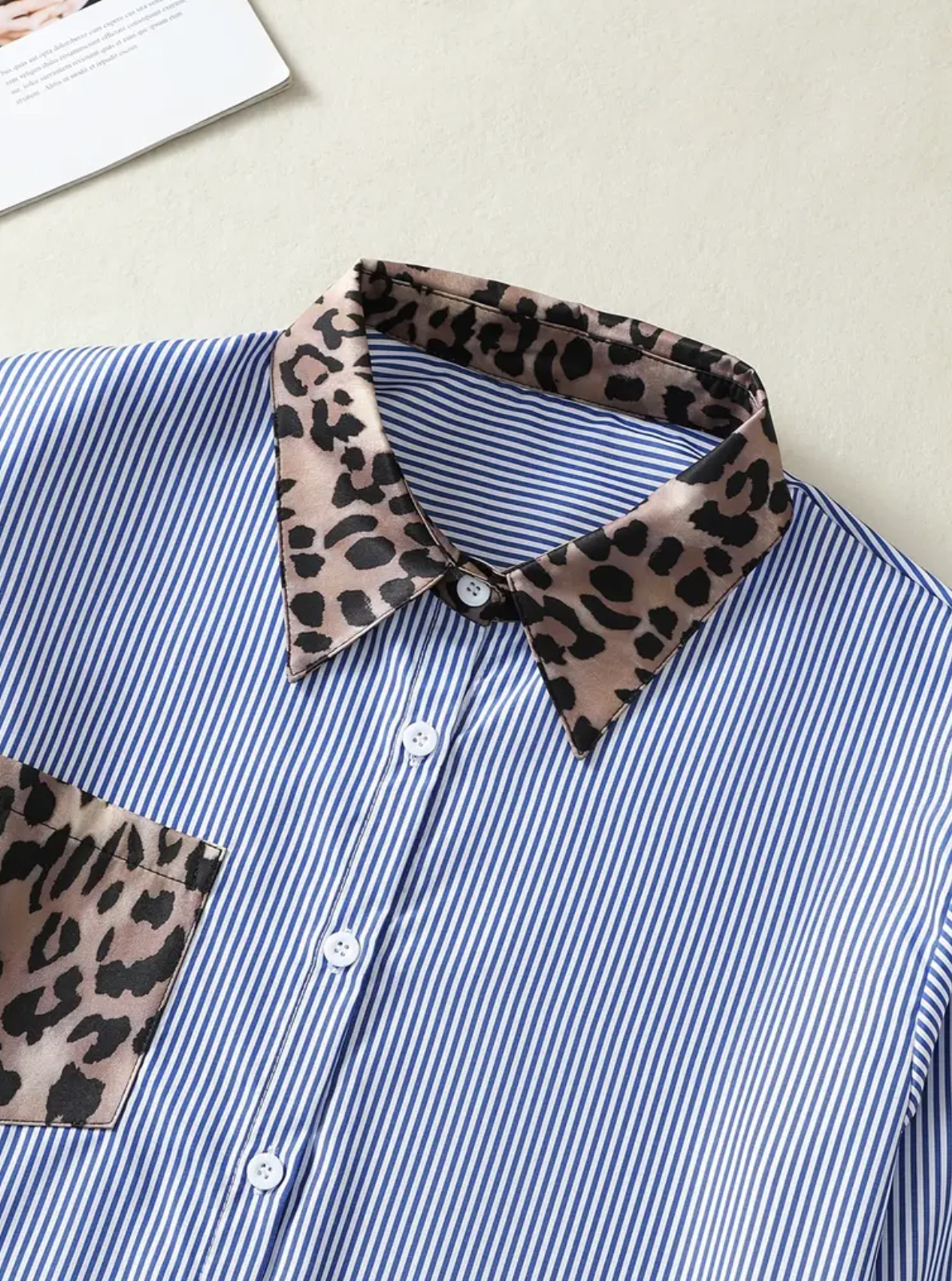 Chemise à rayures et léopard