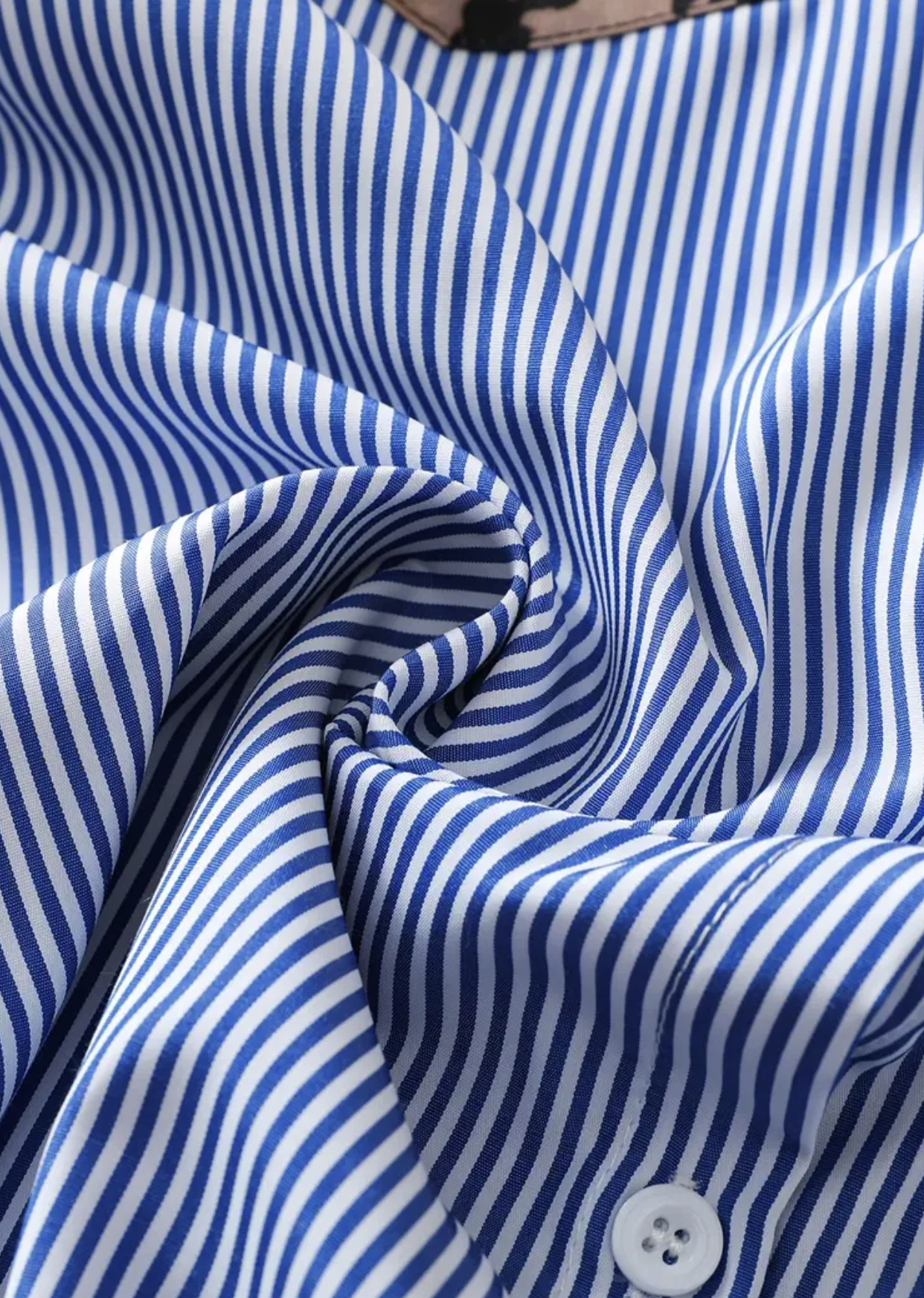 Chemise à rayures et léopard