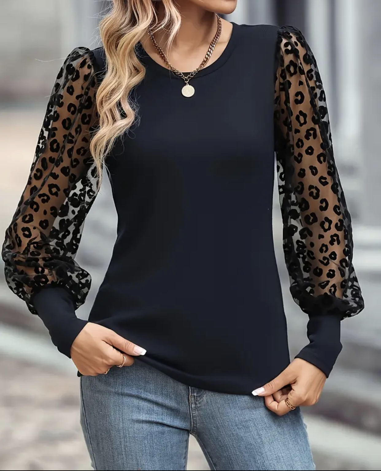 T-shirt à manches transparentes