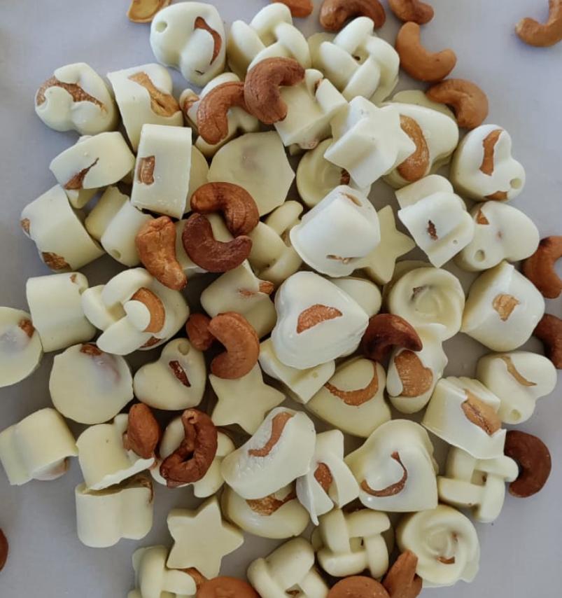 Milky Cashew Truffle