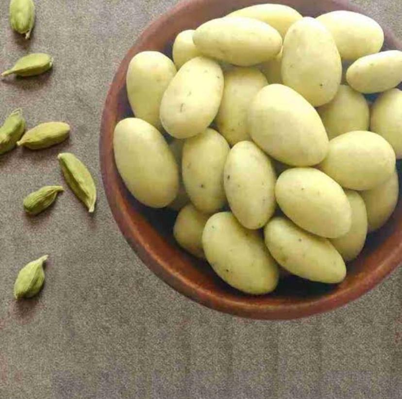 Elachi Almond Nutties