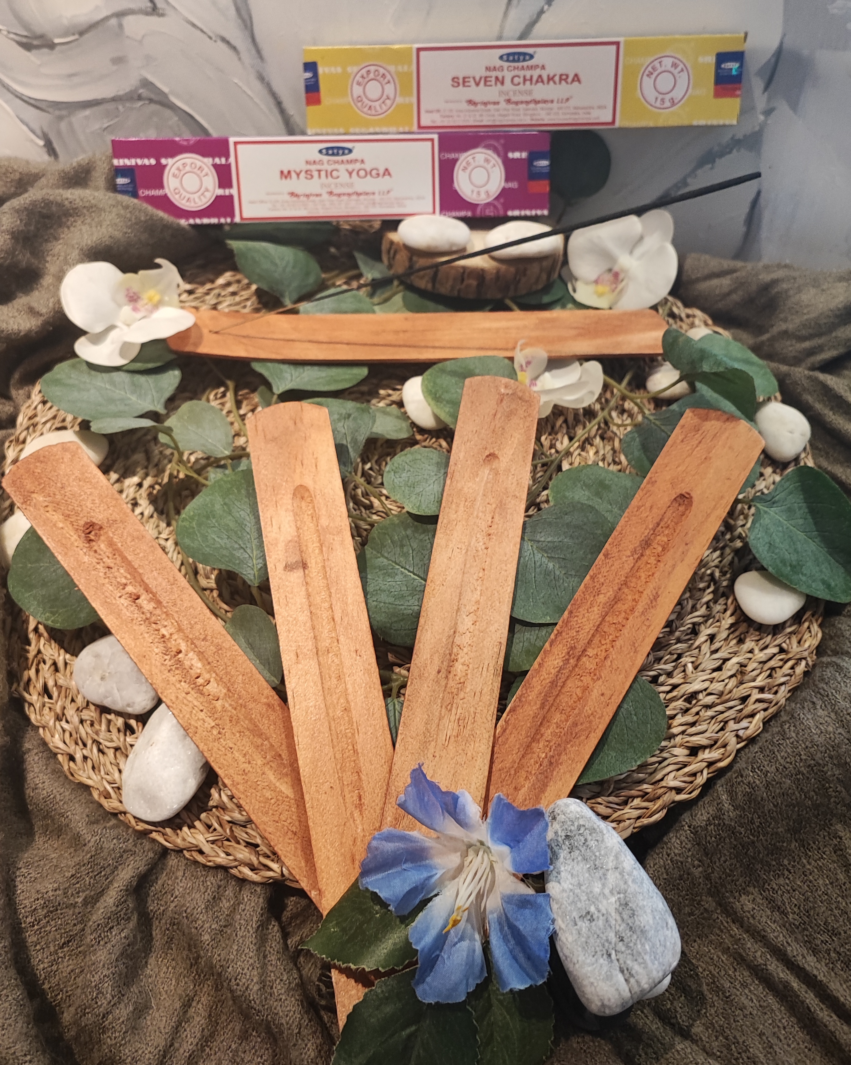 Porte-encens en bois