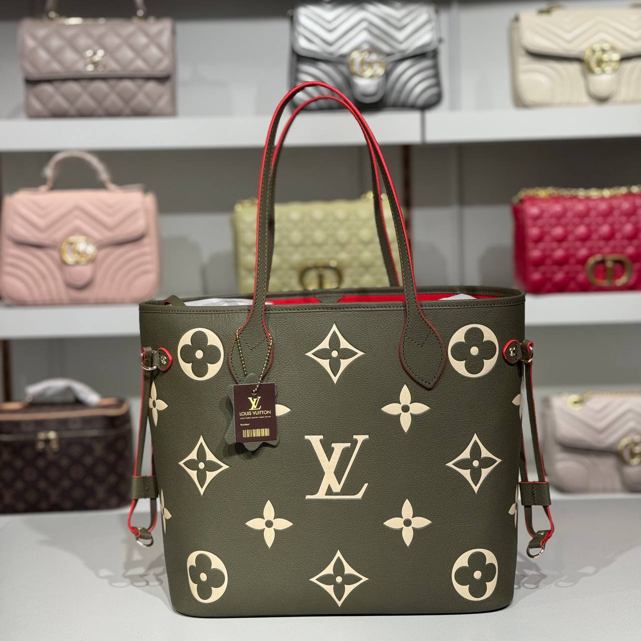 👜 Geantă tote Louis Vuitton – model Neverfull Monogram Giant